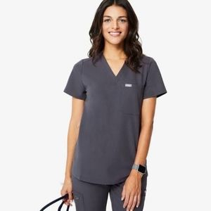 Figs Charcoal Catarina Scrub Top